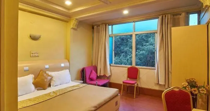 Hotel Tushar Pune